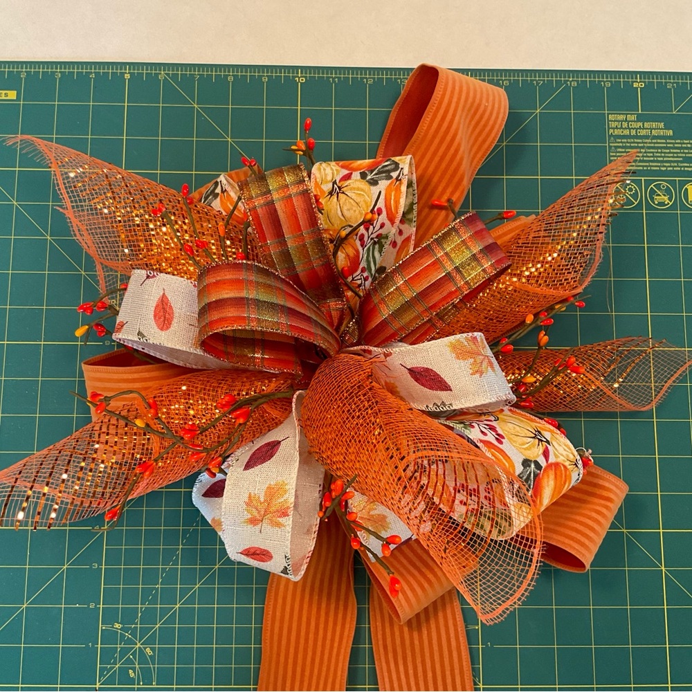 Wire 10 yard thanksgiving bow